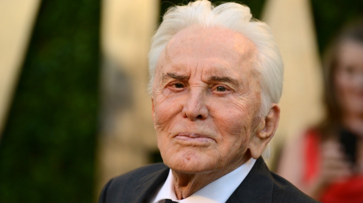 Kirk Douglas, cei 100 de ani ai ultimului supraviețuitor al epocii de aur a Hollywood-ului (VIDEO)