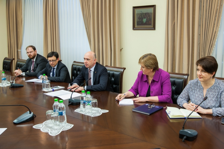 Pavel Filip a avut o întrevedere cu șefa misiunii de experți ai FMI. Despre ce au discutat (FOTO)