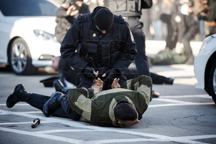 "O unitate de elită a Poliției în care activează cei mai buni". Brigada specială "Fulger" împlinește 25 de ani (FOTO)