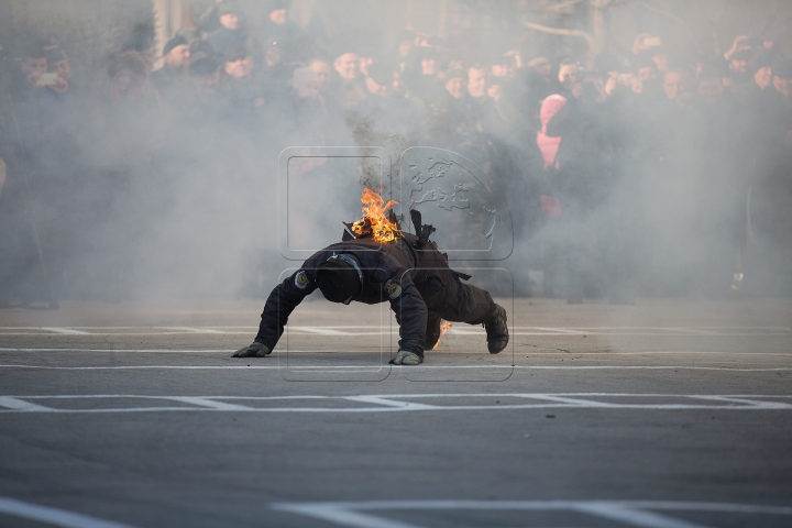 "O unitate de elită a Poliției în care activează cei mai buni". Brigada specială "Fulger" împlinește 25 de ani (FOTO)