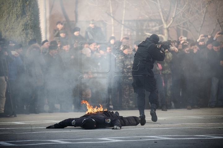 "O unitate de elită a Poliției în care activează cei mai buni". Brigada specială "Fulger" împlinește 25 de ani (FOTO)