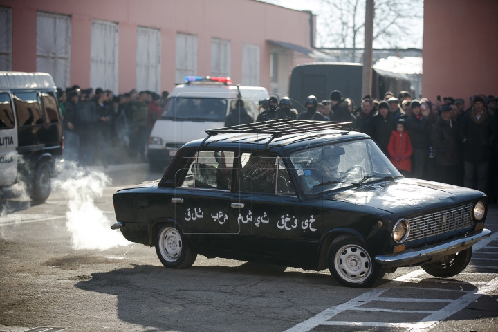 Maşină ISIS, DISTRUSĂ de brigada "Fulger"! IMAGINI SPECTACULOASE din timpul intervenției (FOTOREPORT)