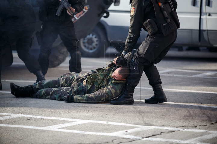 Maşină ISIS, DISTRUSĂ de brigada "Fulger"! IMAGINI SPECTACULOASE din timpul intervenției (FOTOREPORT)