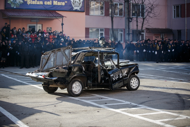 Maşină ISIS, DISTRUSĂ de brigada "Fulger"! IMAGINI SPECTACULOASE din timpul intervenției (FOTOREPORT)