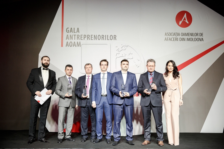 PREMIERĂ! Cei mai buni antreprenori din ţară, premiaţi. ASIGURĂRILE lui Vlad Plahotniuc (FOTOREPORT)