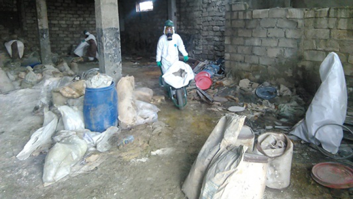 ÎNCĂRCĂTURĂ PERICULOASĂ! Ce au evacuat militarii Armatei Naţionale în afara ţării (FOTO)