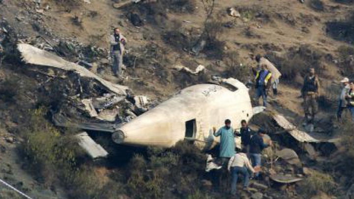 A început ancheta asupra accidentului aviatic din Pakistan. Ce spun autorităţile