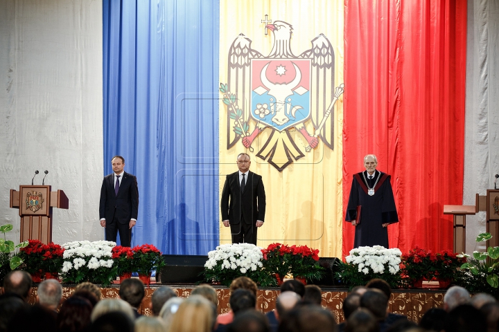 Igor Dodon, învestit în funcţia de preşedinte al Republicii Moldova (VIDEO/FOTOREPORT)