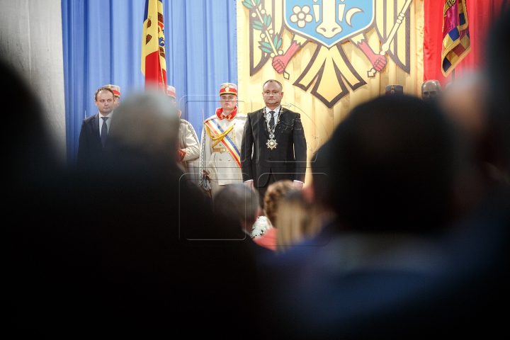 Igor Dodon, învestit în funcţia de preşedinte al Republicii Moldova (VIDEO/FOTOREPORT)