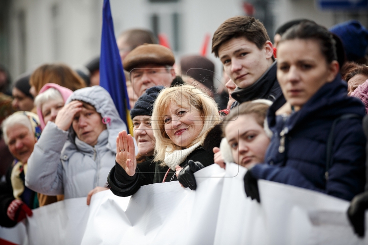 Igor Dodon, învestit în funcţia de preşedinte al Republicii Moldova (VIDEO/FOTOREPORT)