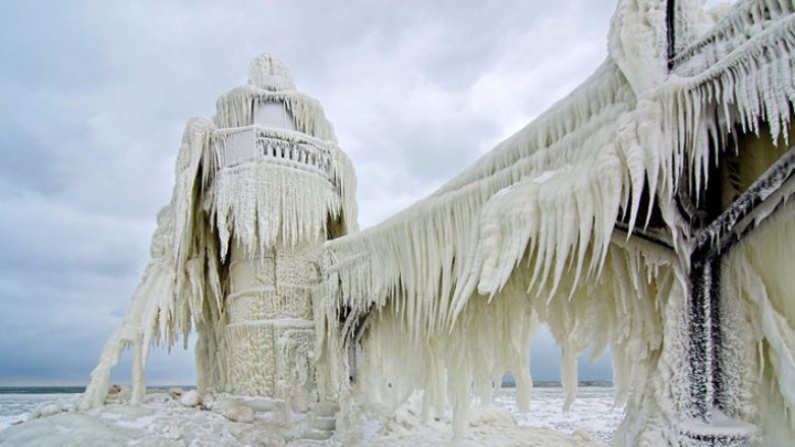 Castelul din animaţia FROZEN există în realitate. Imagini FANTASTICE (FOTO)