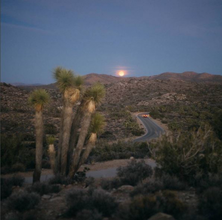 Fenomen astronomic SPECTACULOS: Cum a fost văzută superluna în mai multe colţuri ale lumii (FOTO)