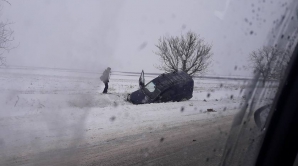 ACCIDENT! Două automobile s-au ciocnit frontal pe o şosea din raionul Orhei (FOTO/VIDEO)