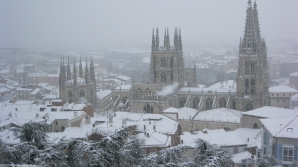 Palmieri și portocali acoperiți de zăpadă. În Spania au căzut cele mai abundente ninsori din ultimii ani