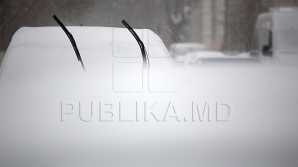 VREMEA REA face RAVAGII în lume: Ninsori abundente în Europa şi inundaţii severe în Thailanda 