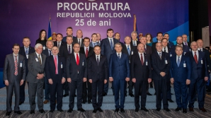 25 de ani de la crearea Procuraturii. La ceremonie au participat reprezentanţii Uniunii Europene şi procurori din străinătate