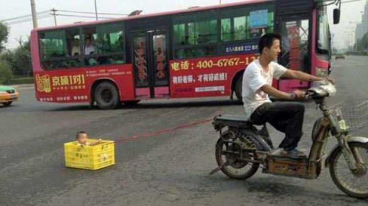 INCREDIBIL! Chinezii sunt maeştrii căratului INEDIT. Ce transportă ei pe două roţi (GALERIE FOTO)