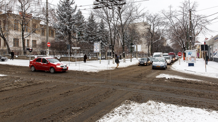 Câtă mizerie! Ce s-a întâmplat în Capitală din cauza temperaturilor mai ridicate din acest weekend  