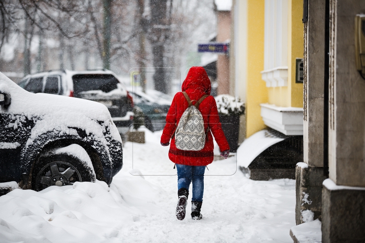 COD GALBEN de NINSORI PUTERNICE în Chișinău. Cum a arătat Capitala înzăpezită (FOTO)