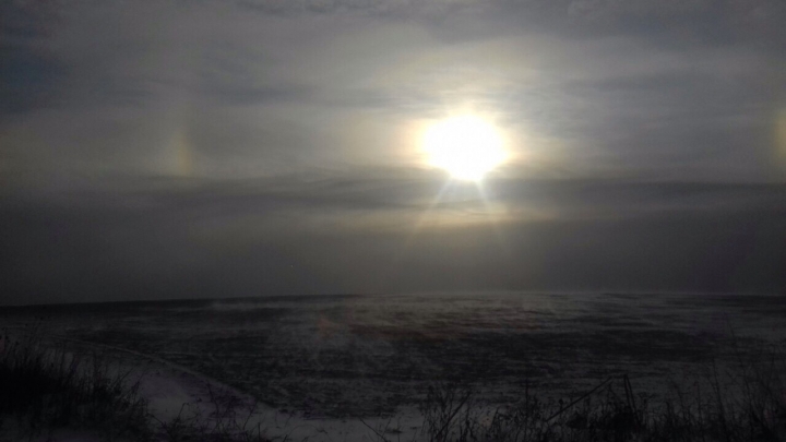 FENOMEN EXTREM DE RAR pe cerul Moldovei! Oamenii au fotografiat ciudăţenia (GALERIE FOTO)