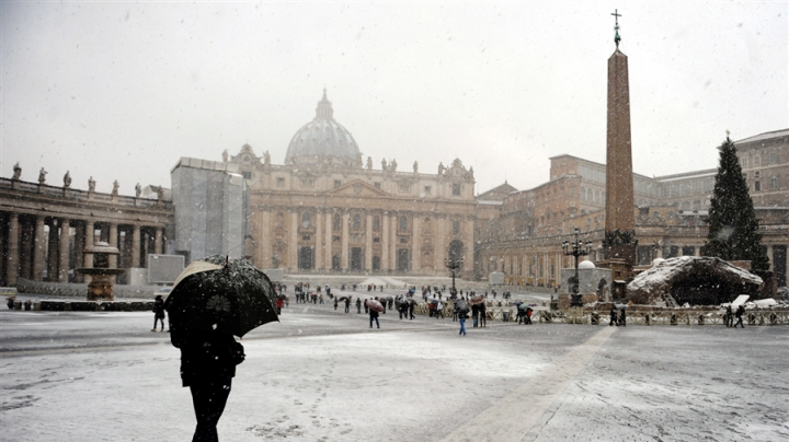 Vaticanul deschide ușile unei biserici pentru cazarea pe timp de noapte a persoanelor fără adăpost