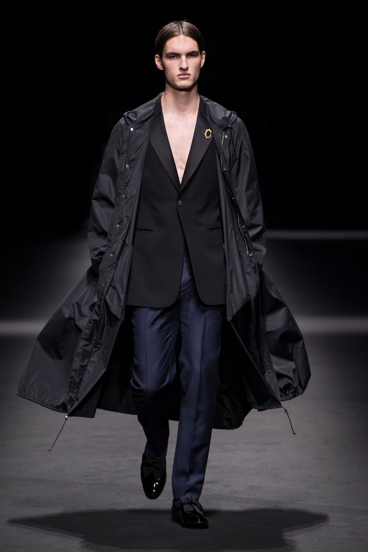 Milano, capitala modei masculine! Vezi cele mai noi trenduri în materie de îmbrăcăminte pentru bărbaţi