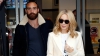 Artista australiană Kylie Minogue a pus capăt logodnei cu actorul Joshua Sasse. MOTIVUL