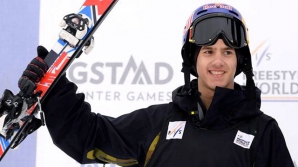 Acrobaţii incredibile cu schiurile. Jesper Tjader a reuşit o performanţă excepţională în Austria