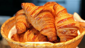 Sigur nu ştiai! Cum arăta primul croissant si cine l-a inventat