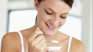 Iaurtul. Cât de bun este pentru digestie şi imunitate