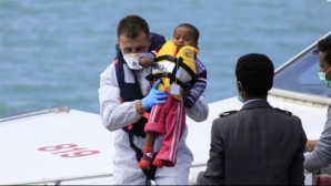 1.300 de imigranţi au fost salvaţi, în ultimele 24 de ore, în Marea Mediterană