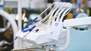 Moldovenii nu mai au frică de dentist! Numărul celor care vizitează cabinetul stomatologic a crescut