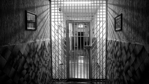 Un traficant de fiinţe umane, condamnat la 12 ani de închisoare