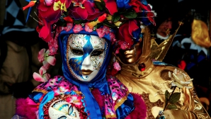Muzică, măști colorate şi costume de epocă. La Veneţia începe cel mai faimos carnaval din lume