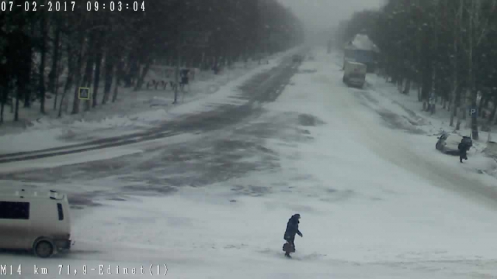 DRUMURILE SUNT ÎNZĂPEZITE! Cum se circulă pe traseele din ţară (GALERIE FOTO)