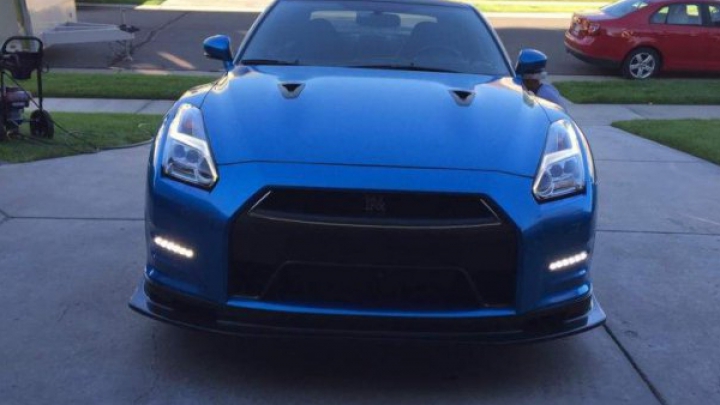 Are o maşină de 1200 CP şi o închiriază cu 765 de dolari pe zi. Cum arată un Nissan GT-R modificat