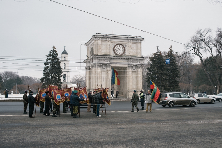 Militarii care şi-au pierdut viaţa în Războiul din Afganistan, comemoraţi de rude, camarazi şi oficiali