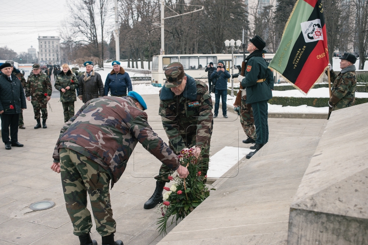 Militarii care şi-au pierdut viaţa în Războiul din Afganistan, comemoraţi de rude, camarazi şi oficiali