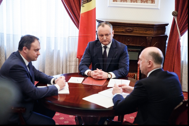 Prima întâlnire a şefilor celor mai importante instituţii din stat. Declaraţiile lui Andrian Candu, Pavel Filip şi Igor Dodon (VIDEO)