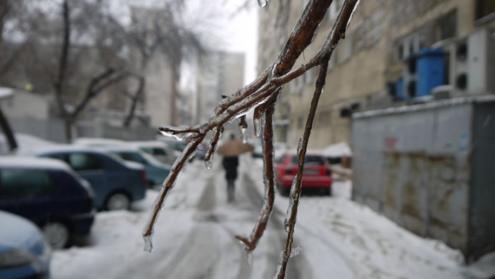 IARNA își face de cap în Moldova. Autoritățile intervin cu toate forțele. Pe drumuri se circulă anevoios