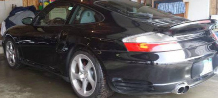 Îl vinde la un preţ de nimic! Cum arată un Porsche 911 Turbo ce are aproape 1 milion de km la bord