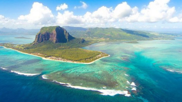 Stare de alertă în Mauritius. Aeroportul şi principalul port sunt închise din cauza apropierii ciclonului tropical Berguitta