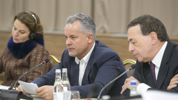 Vlad Plahotniuc: Moldova are nevoie de o nouă clasă politică mai apropiată de cetățeni (FOTO)