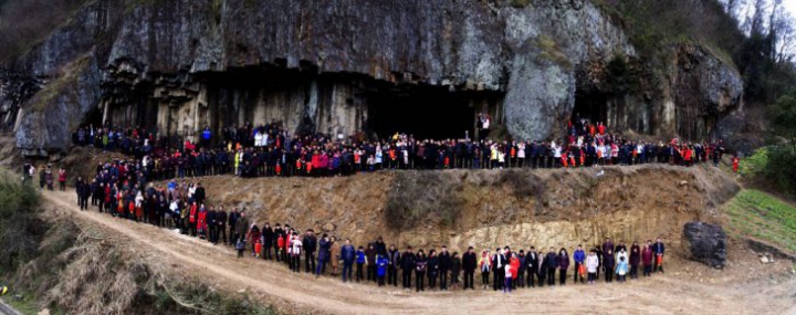 INEDIT! O familie din China are un număr impresionant de membri. Unde s-au reunit aceştia (FOTO)