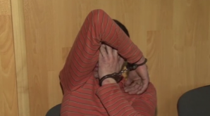 SCANDALAGIUL de la Ciocana! S-a îmbătat, a făcut scandal şi a înjurat poliţiştii în toiul nopţii (VIDEO)