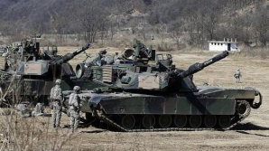 Statele Unite, Coreea de Sud şi Japonia desfăşoară exerciţii militare de amploare