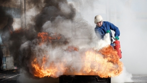 SUA: Patru copii MORȚI într-un incendiu devastator