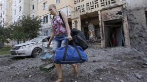 Raport: Drepturile omului sunt frecvent încălcate în estul Ucrainei şi peninsula Crimeea