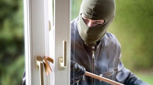 Reţinuţi pentru furturi din locuinţe. Când, de cine erau dirijaţi şi cum acţionau infractorii din Bălţi (VIDEO)