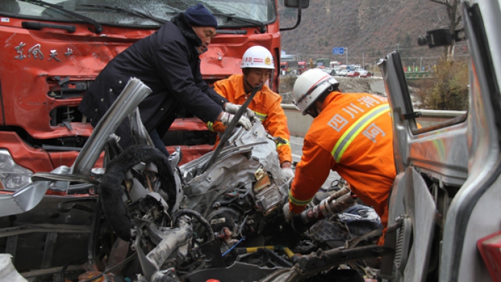 ACCIDENT GROAZNIC: 10 oameni au murit şi 38 au fost răniți (VIDEO ŞOCANT)